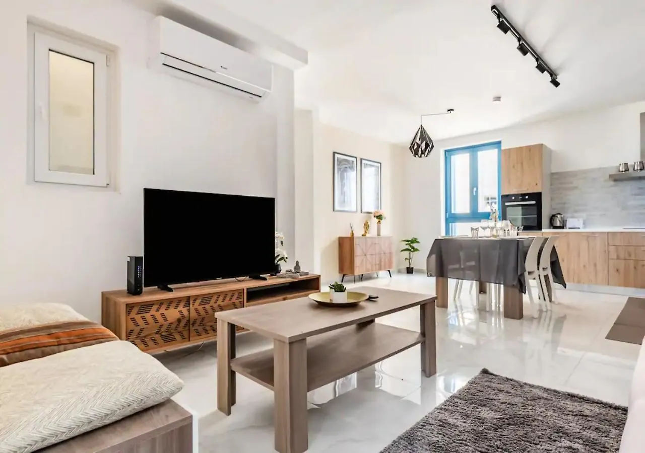 Sea View Luxury Apartment Brand New In La Valette